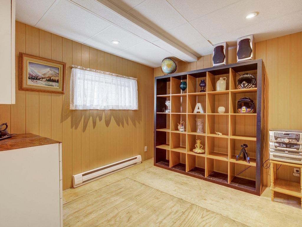 









400


Rue Ste-Thérèse

,
Sainte-Sophie,




QC
J5J2T1

