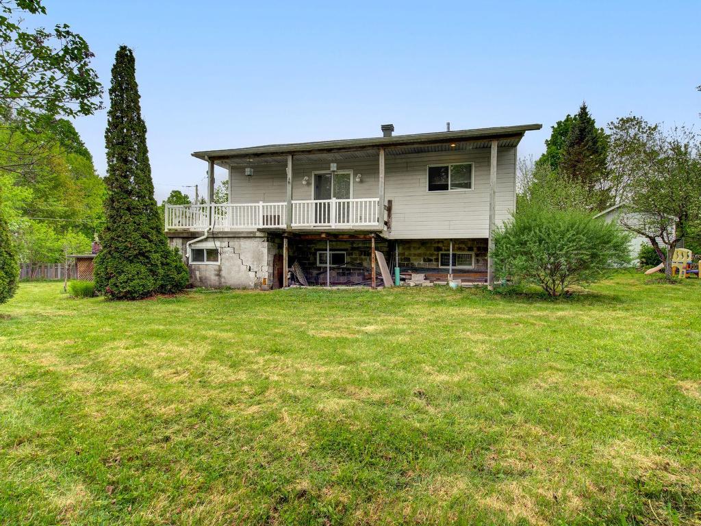 









400


Rue Ste-Thérèse

,
Sainte-Sophie,




QC
J5J2T1

