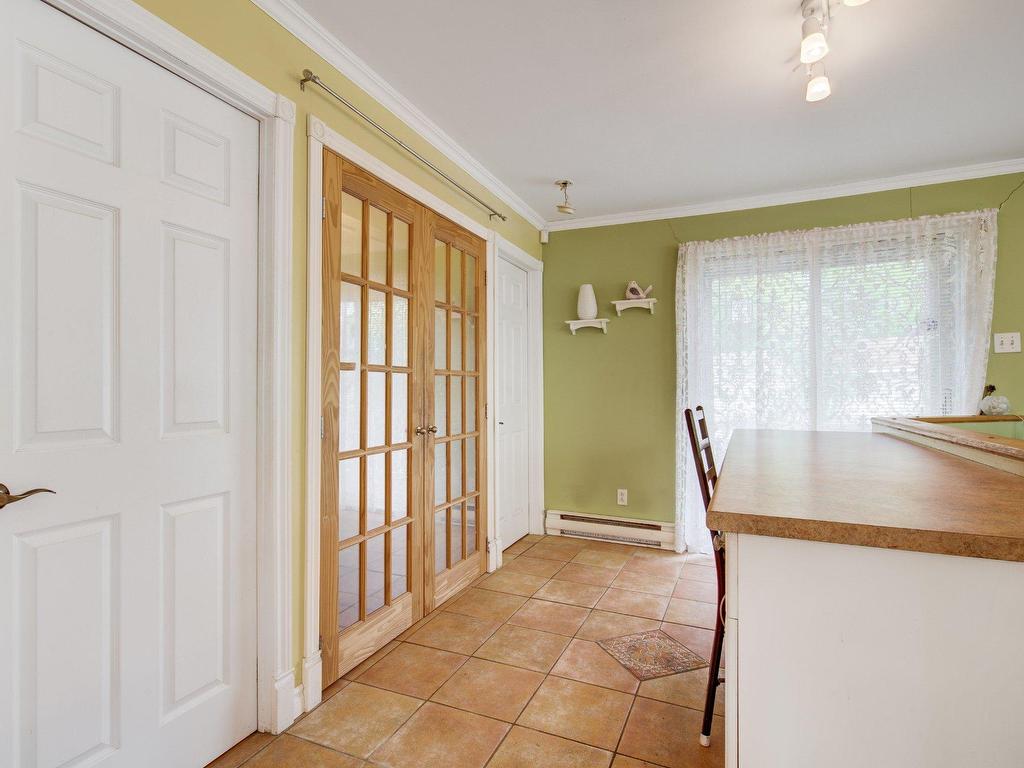 









400


Rue Ste-Thérèse

,
Sainte-Sophie,




QC
J5J2T1

