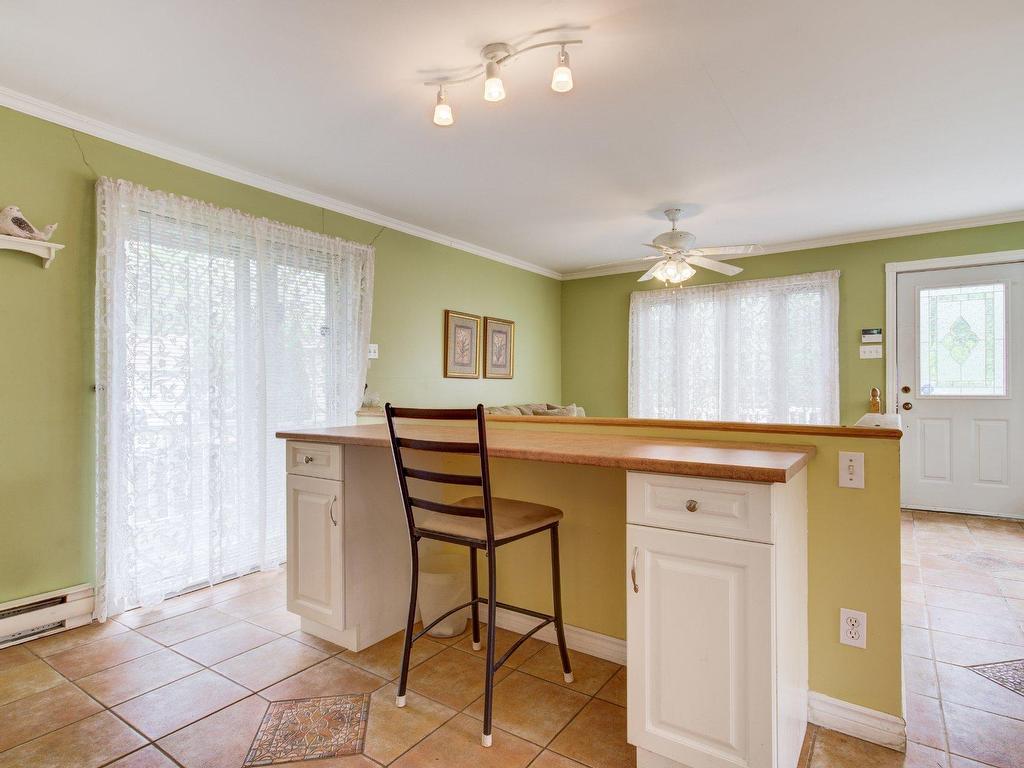 









400


Rue Ste-Thérèse

,
Sainte-Sophie,




QC
J5J2T1

