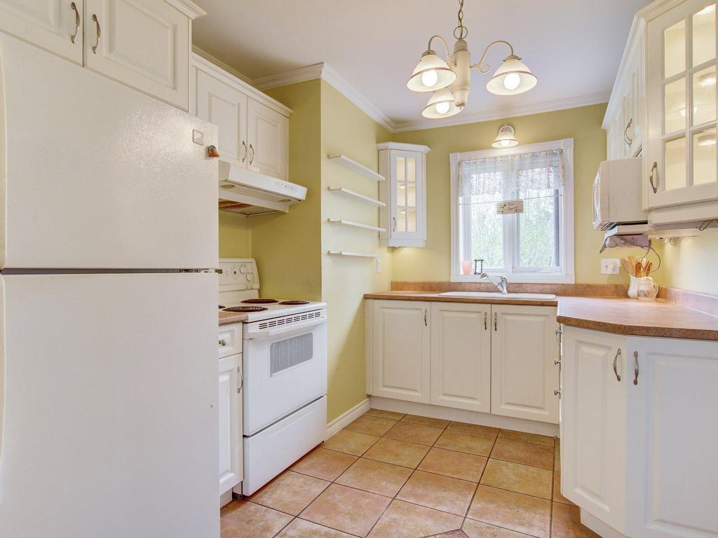 









400


Rue Ste-Thérèse

,
Sainte-Sophie,




QC
J5J2T1

