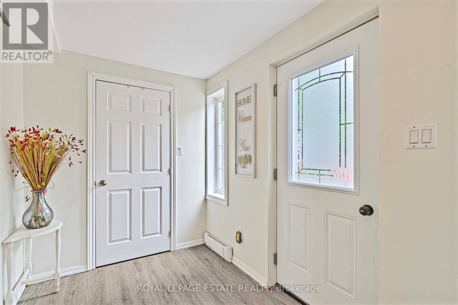 












2233 NORTH ORR LAKE ROAD

,
Springwater,




Ontario
L0L1P0

