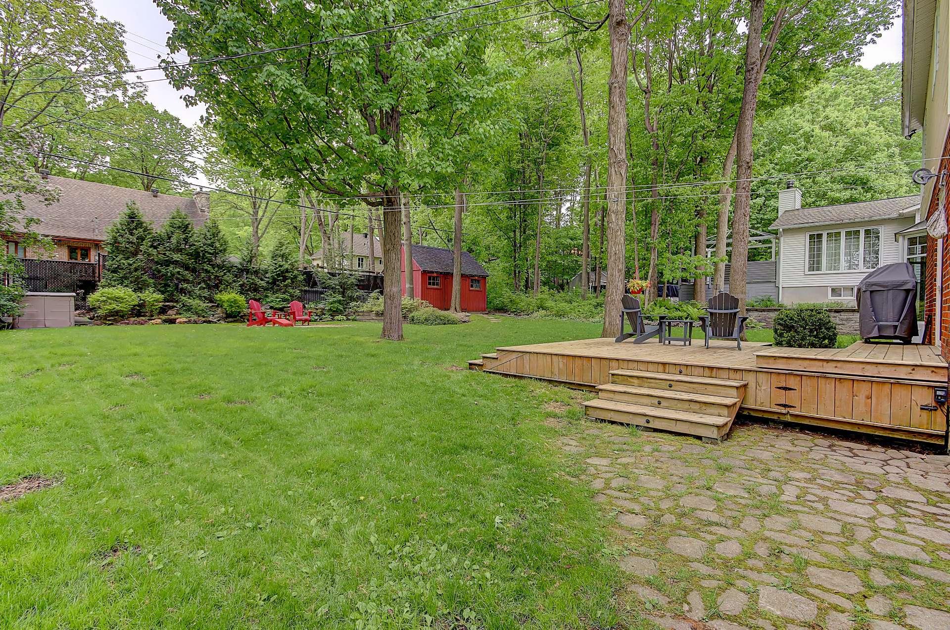 









150


Rue des Frênes

,
Sainte-Julie,




QC
J3E3A5


