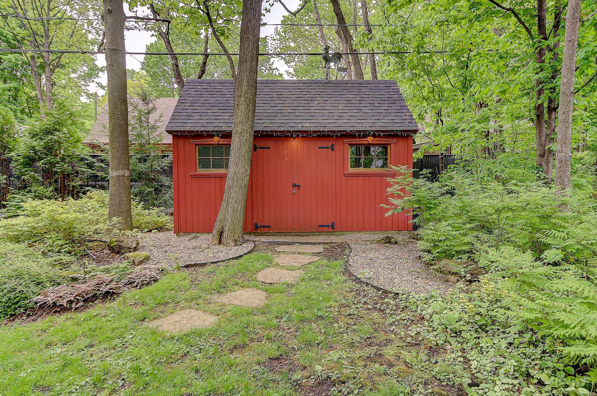 









150


Rue des Frênes

,
Sainte-Julie,




QC
J3E3A5

