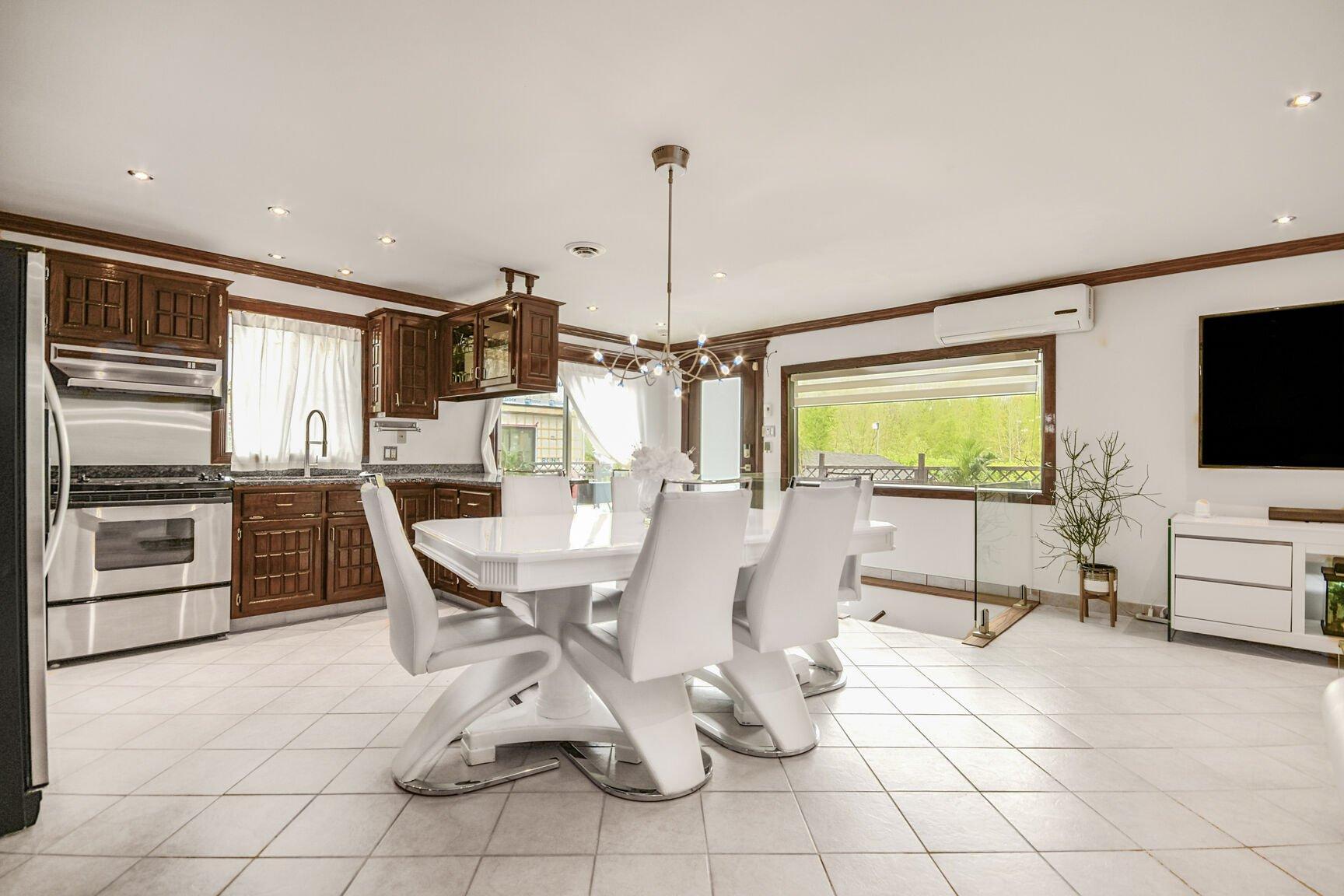 









3165


Rue Diane

,
Terrebonne (Terrebonne),




QC
J6Y1A2

