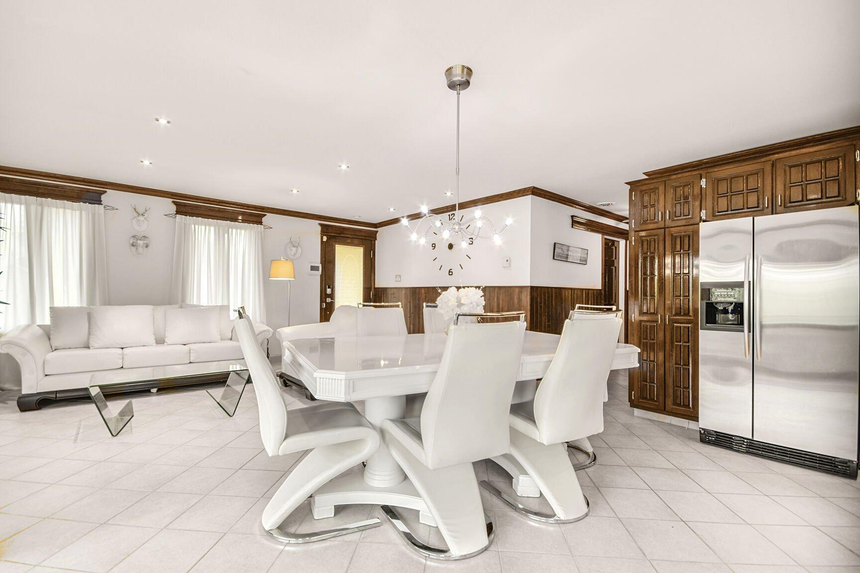 









3165


Rue Diane

,
Terrebonne (Terrebonne),




QC
J6Y1A2

