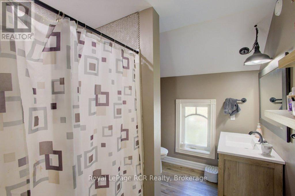 












392047 GREY RD 109 ROAD

,
Southgate,




Ontario
N0G2A0

