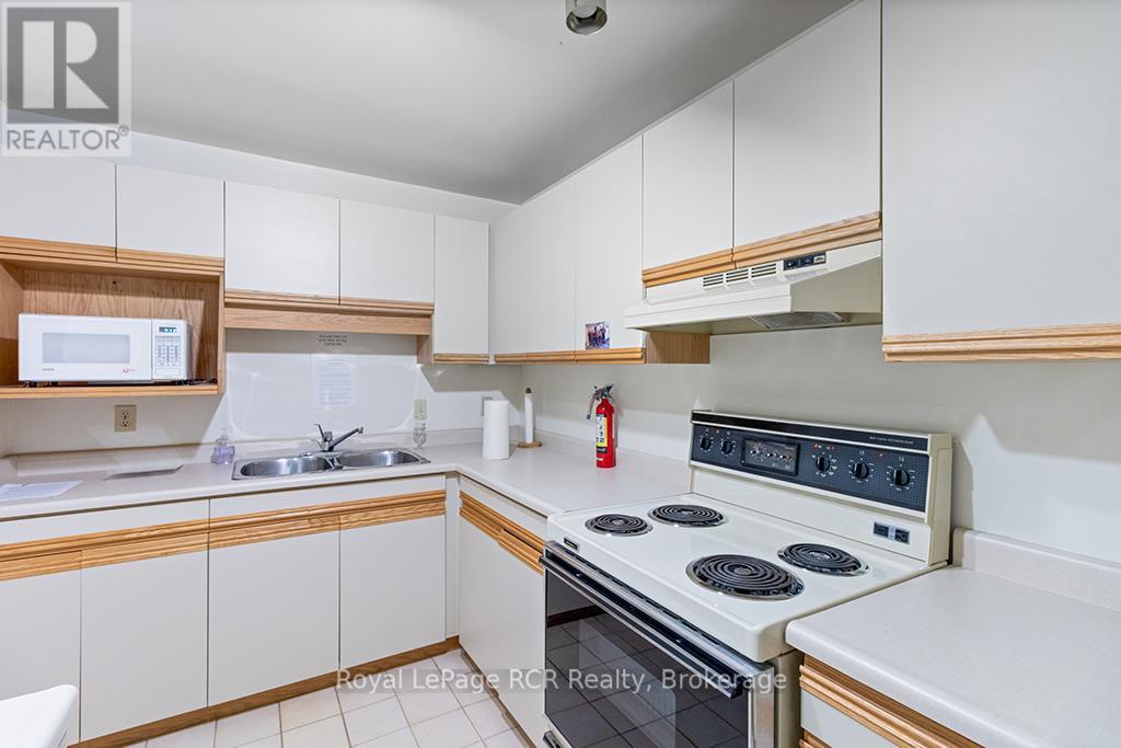 












506 - 2555 3RD AVENUE W

,
Owen Sound,




Ontario
N4K6T8

