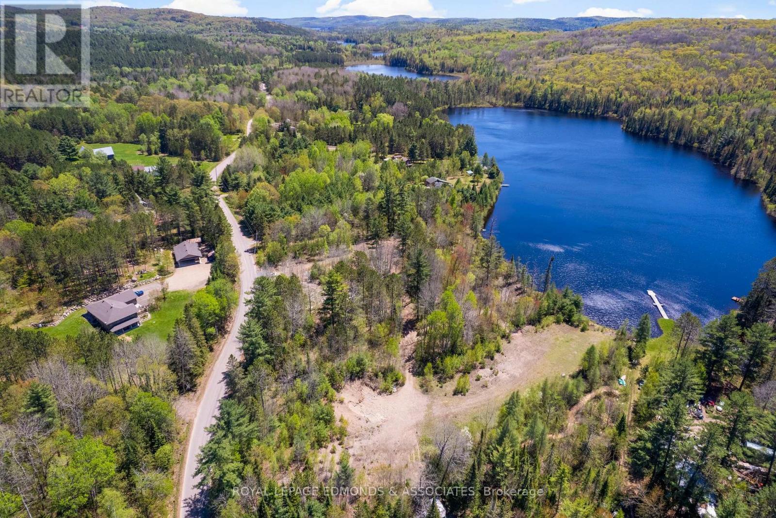 












00 OLD BARRY'S BAY ROAD

,
Madawaska Valley,







Ontario
K0J1B0

