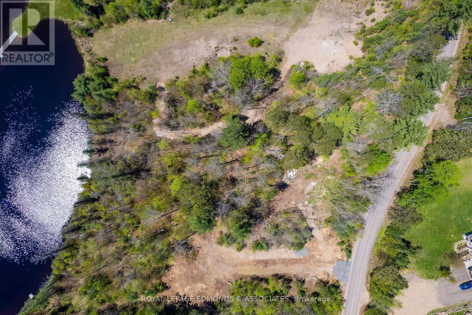 












00 OLD BARRY'S BAY ROAD

,
Madawaska Valley,







Ontario
K0J1B0

