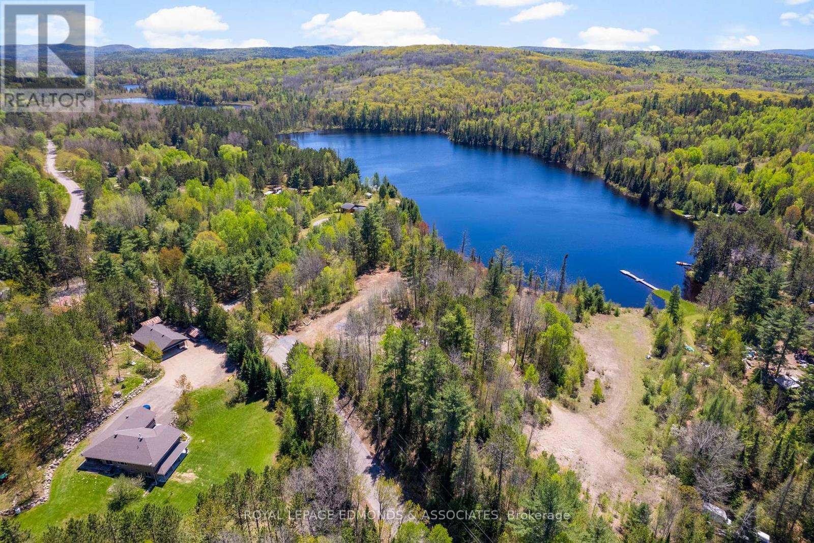 












000 OLD BARRY'S BAY ROAD

,
Madawaska Valley,







Ontario
K0J1B0

