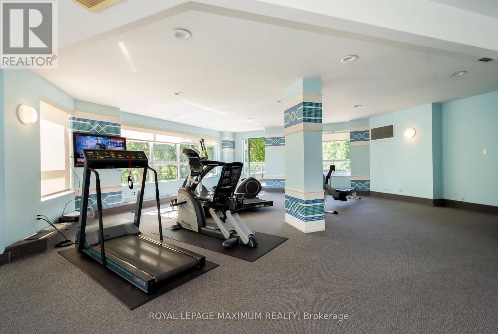 












404 - 121 WOODBRIDGE AVENUE

,
Vaughan,




Ontario
L4L9E3

