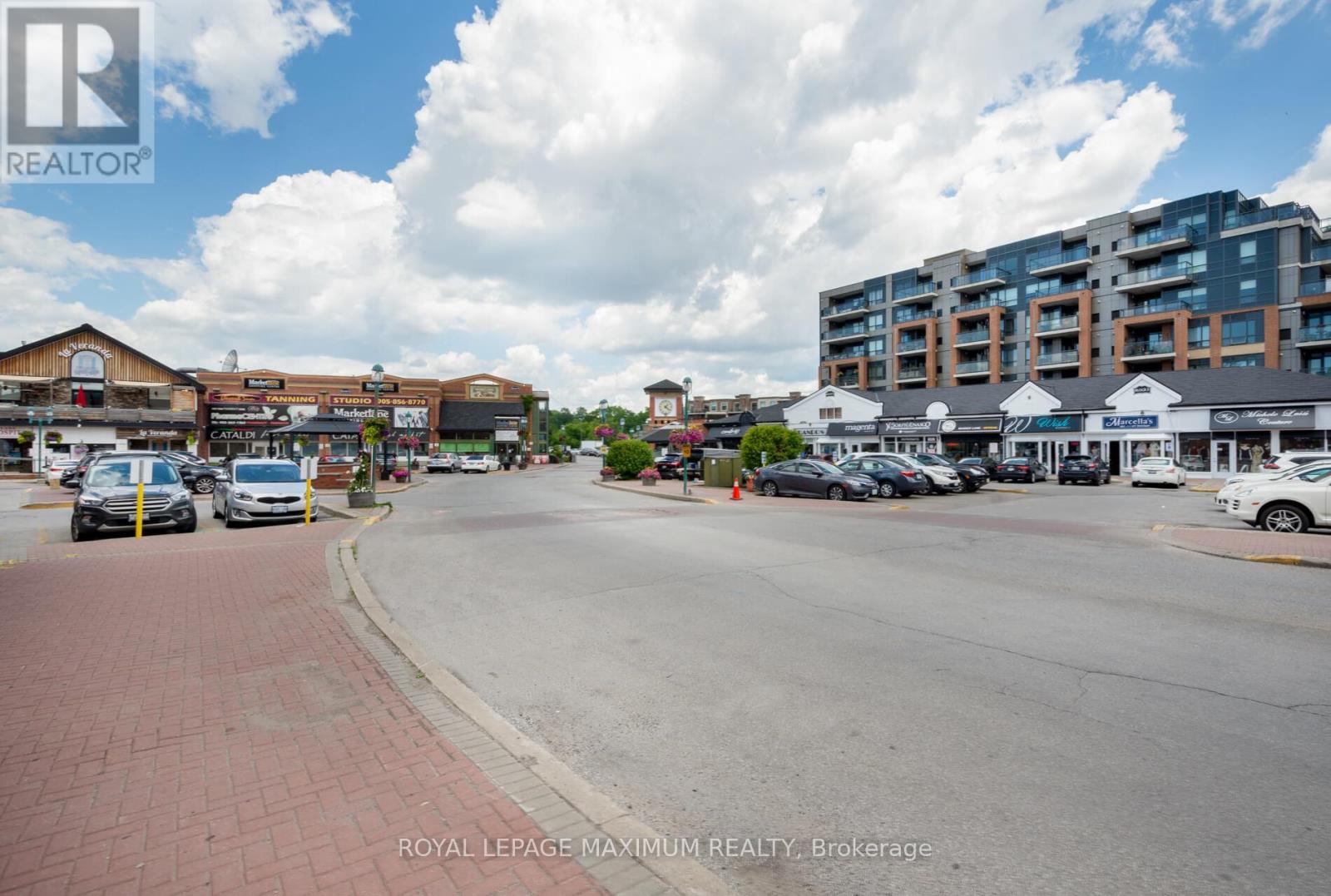 












404 - 121 WOODBRIDGE AVENUE

,
Vaughan,




Ontario
L4L9E3

