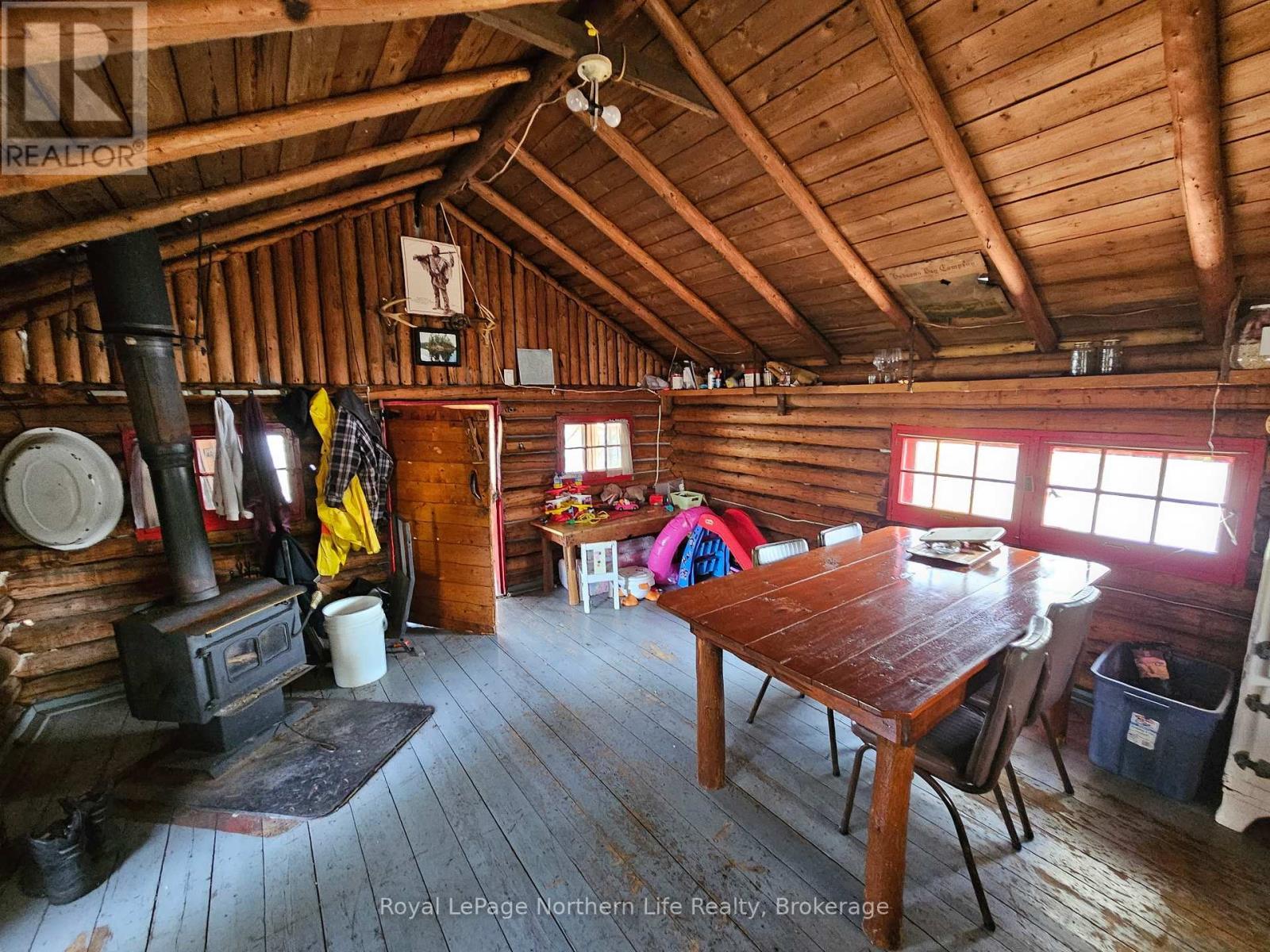 












16 HANSEN LAKE ISLAND A ISLAND

,
Temagami,




Ontario
P0J1N0

