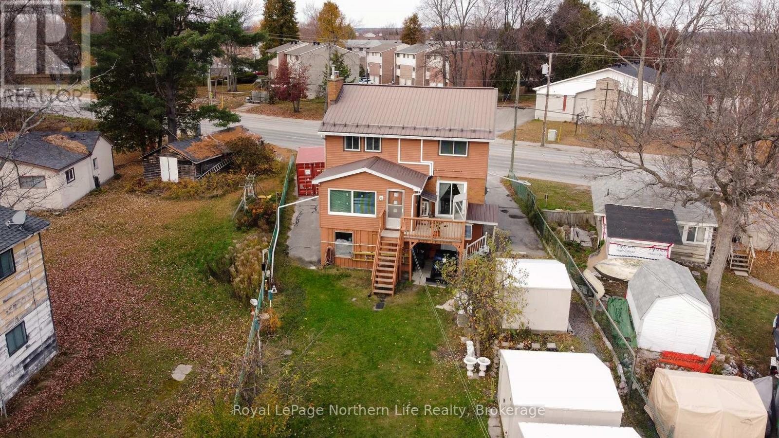












653 LAKESHORE DRIVE

,
North Bay (Ferris),




Ontario
P1A2G1

