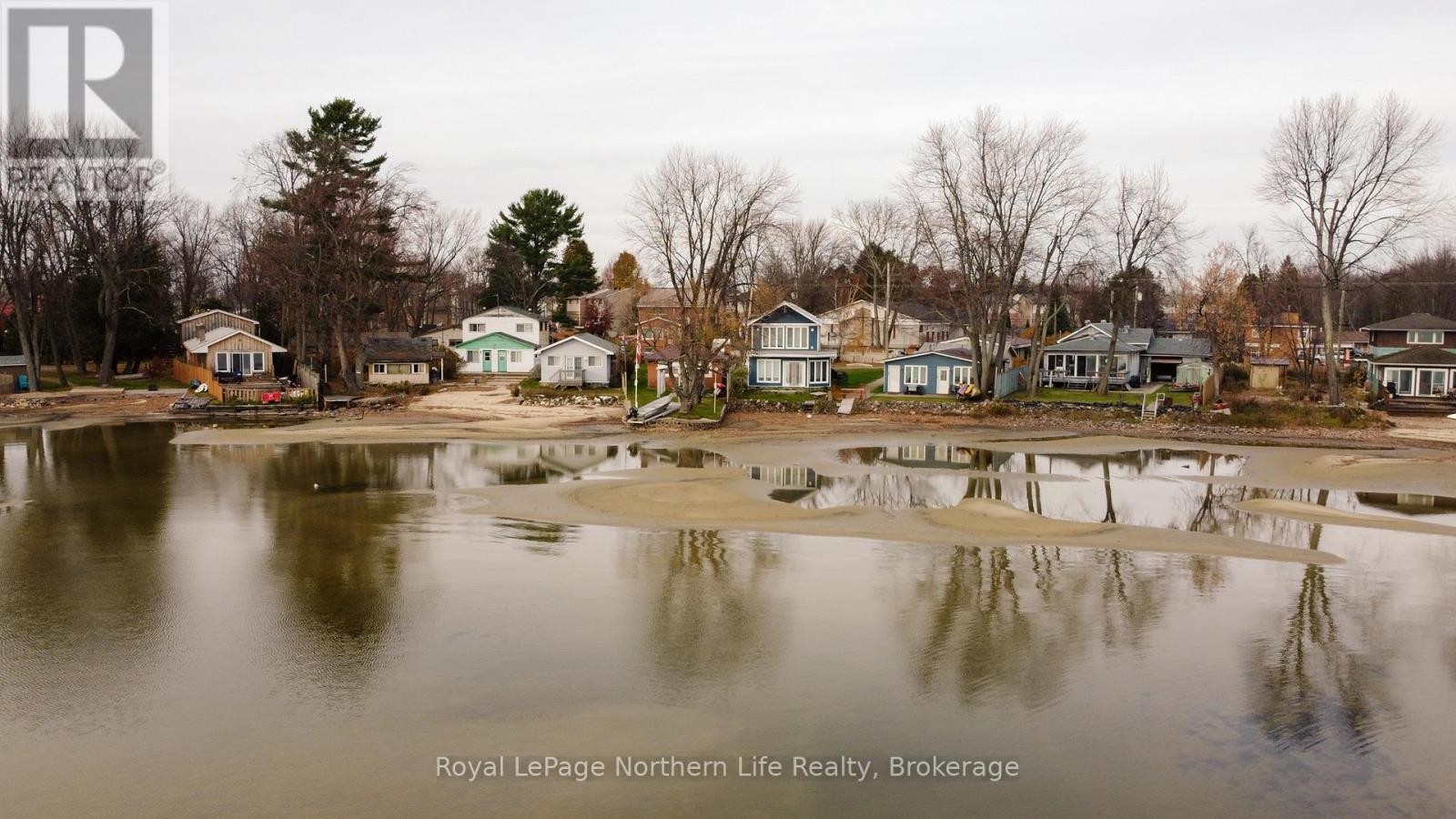 












653 LAKESHORE DRIVE

,
North Bay (Ferris),




Ontario
P1A2G1

