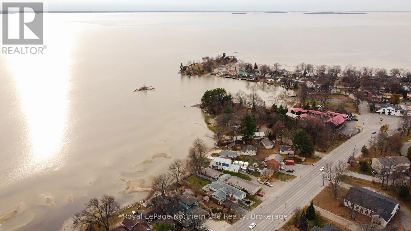 












653 LAKESHORE DRIVE

,
North Bay (Ferris),




Ontario
P1A2G1

