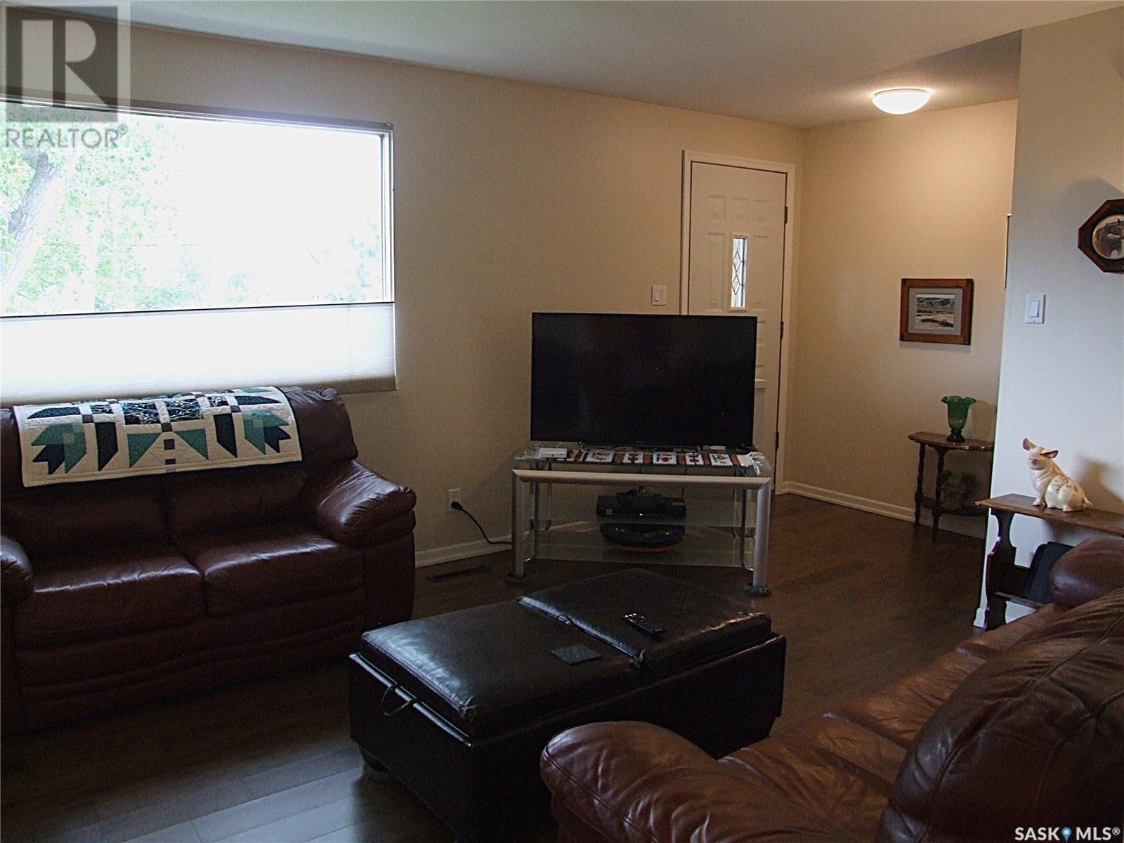 












449 Martin STREET

,
Burstall,




Saskatchewan
S0N0H0


