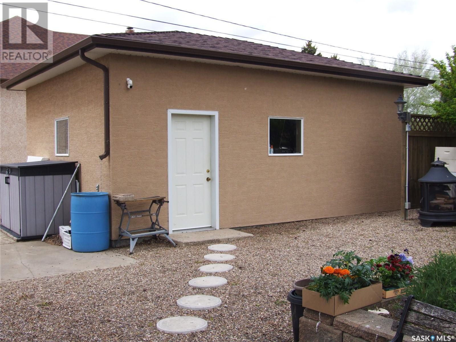 












449 Martin STREET

,
Burstall,




Saskatchewan
S0N0H0

