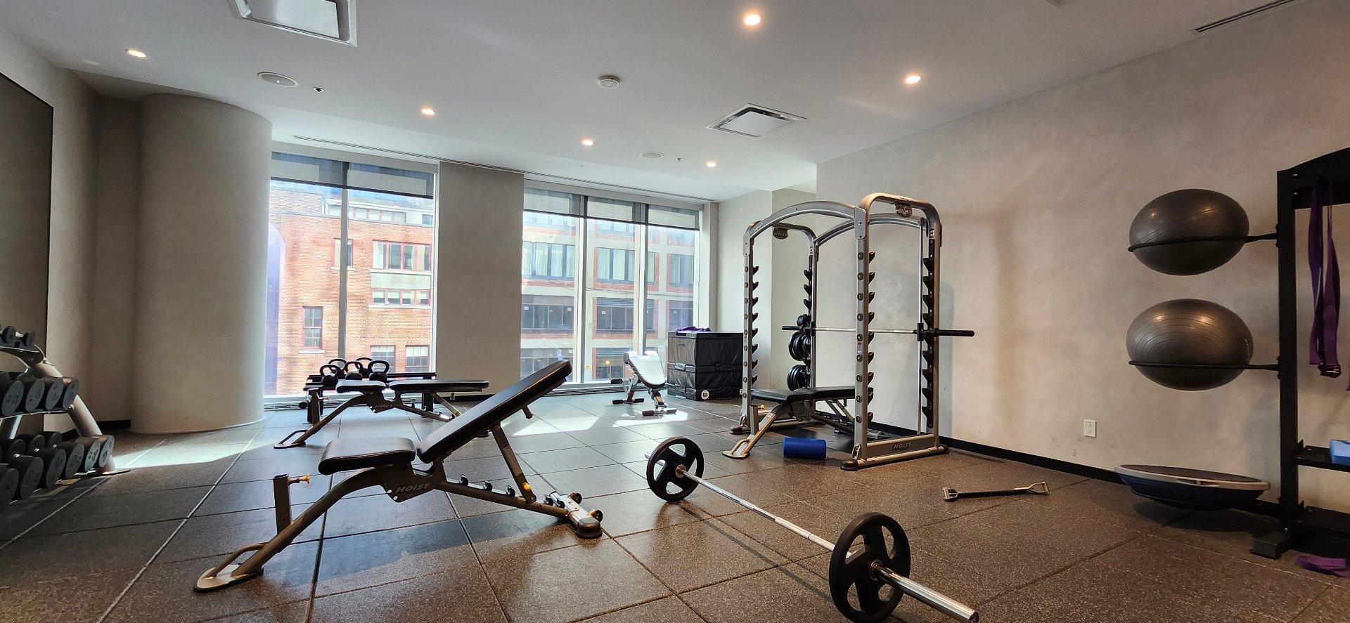 









1205


Place Phillips

, 3101,
Montréal (Ville-Marie),




QC
H3B0H3

