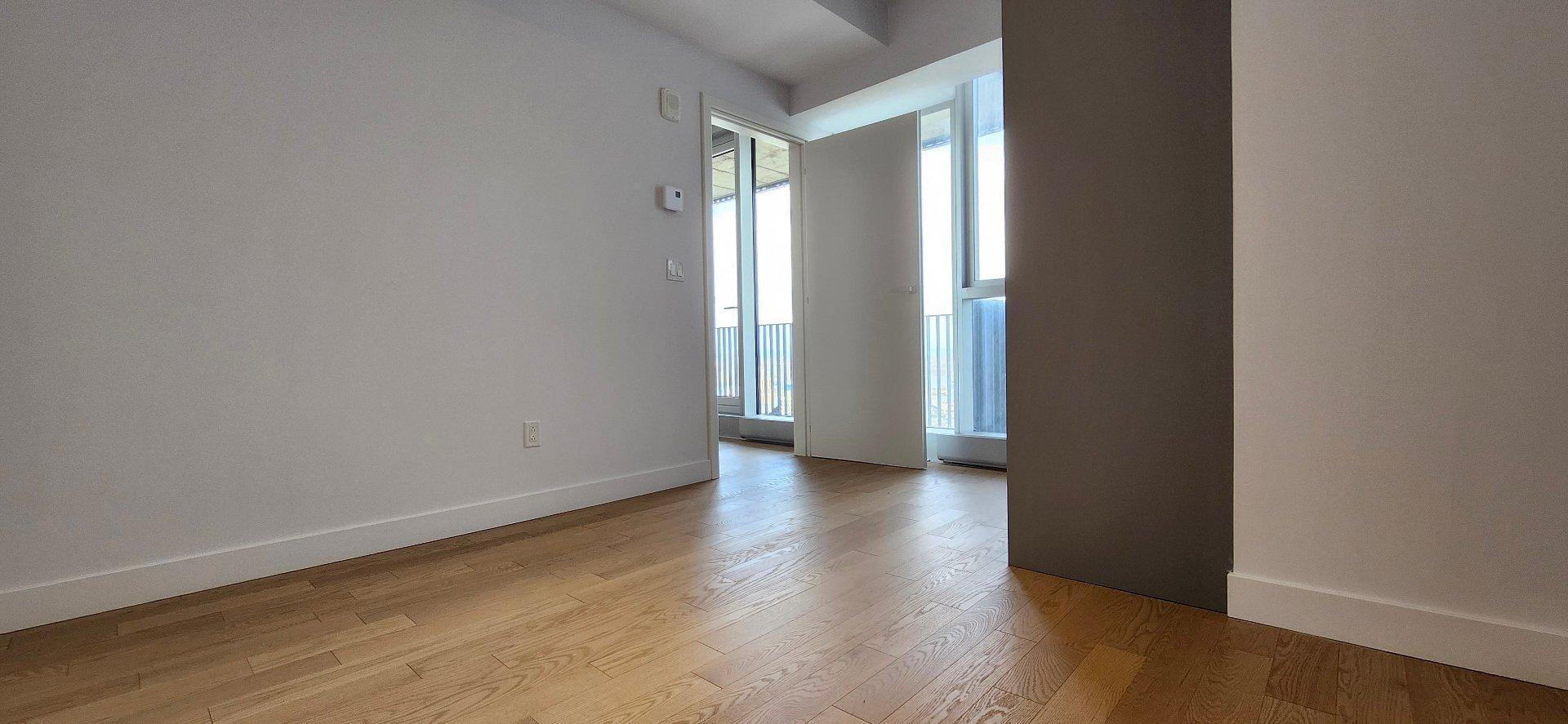 









1205


Place Phillips

, 3101,
Montréal (Ville-Marie),




QC
H3B0H3

