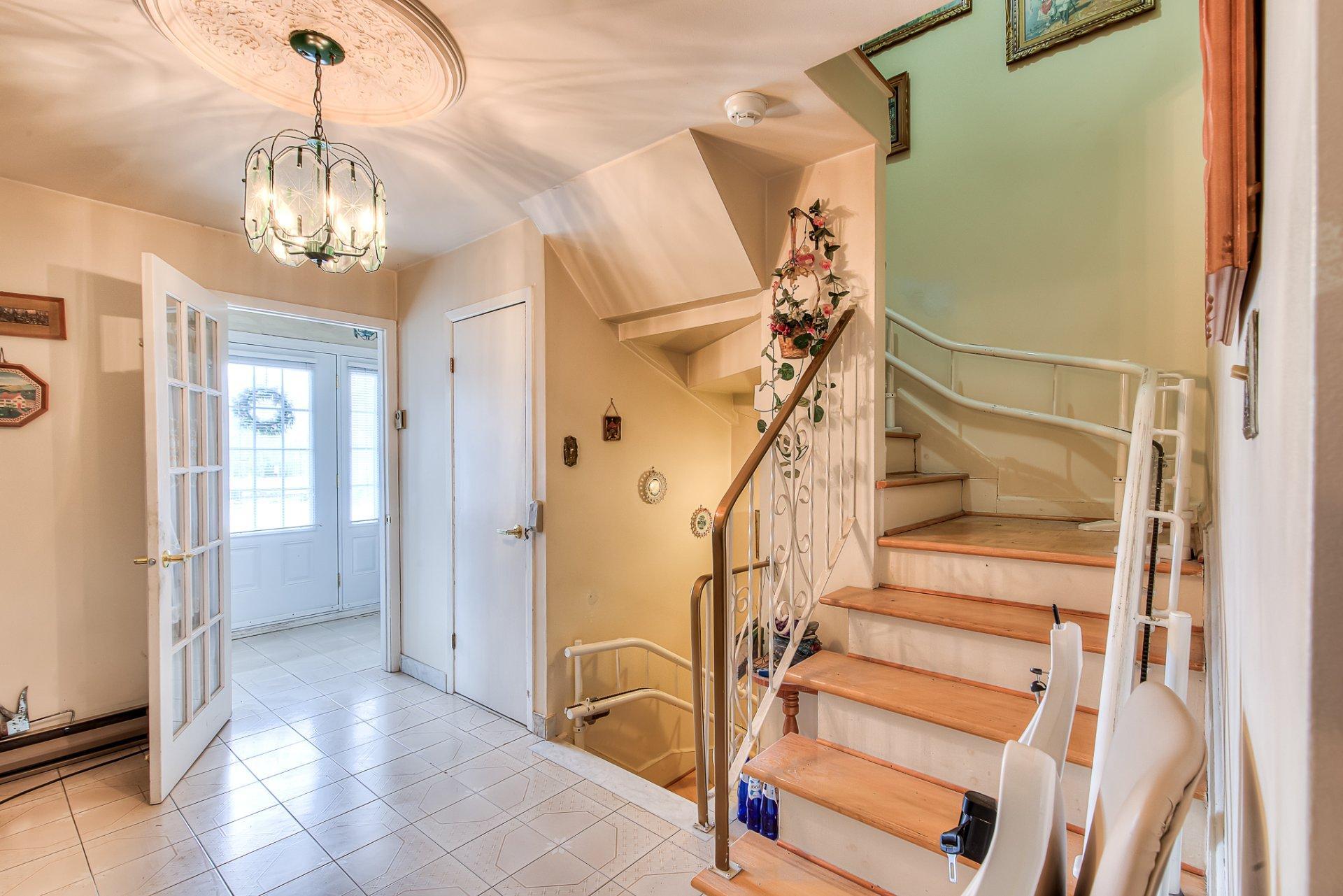 









4705


Rue Anderson

,
Laval (Chomedey),




QC
H7W4Y8

