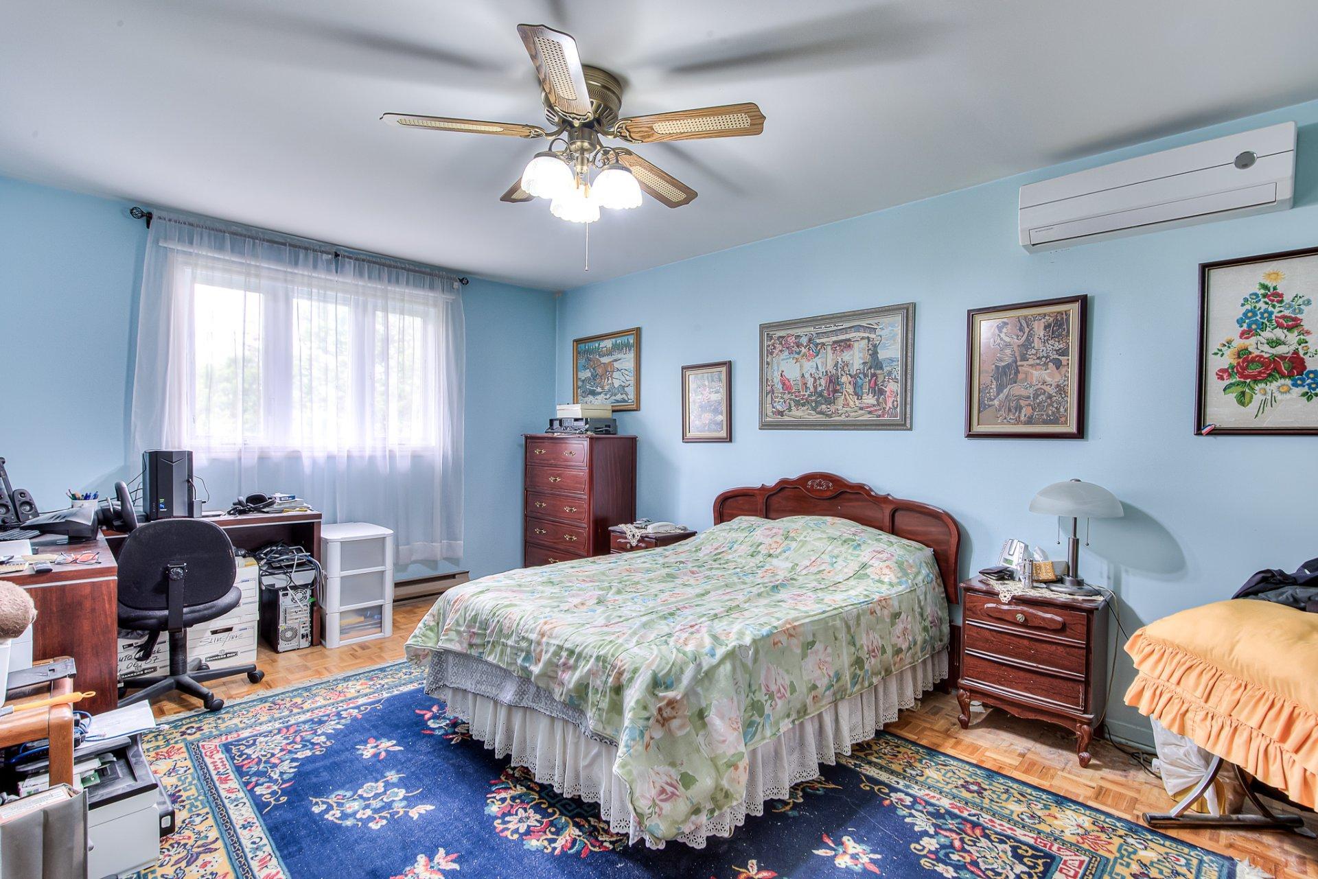 









4705


Rue Anderson

,
Laval (Chomedey),




QC
H7W4Y8

