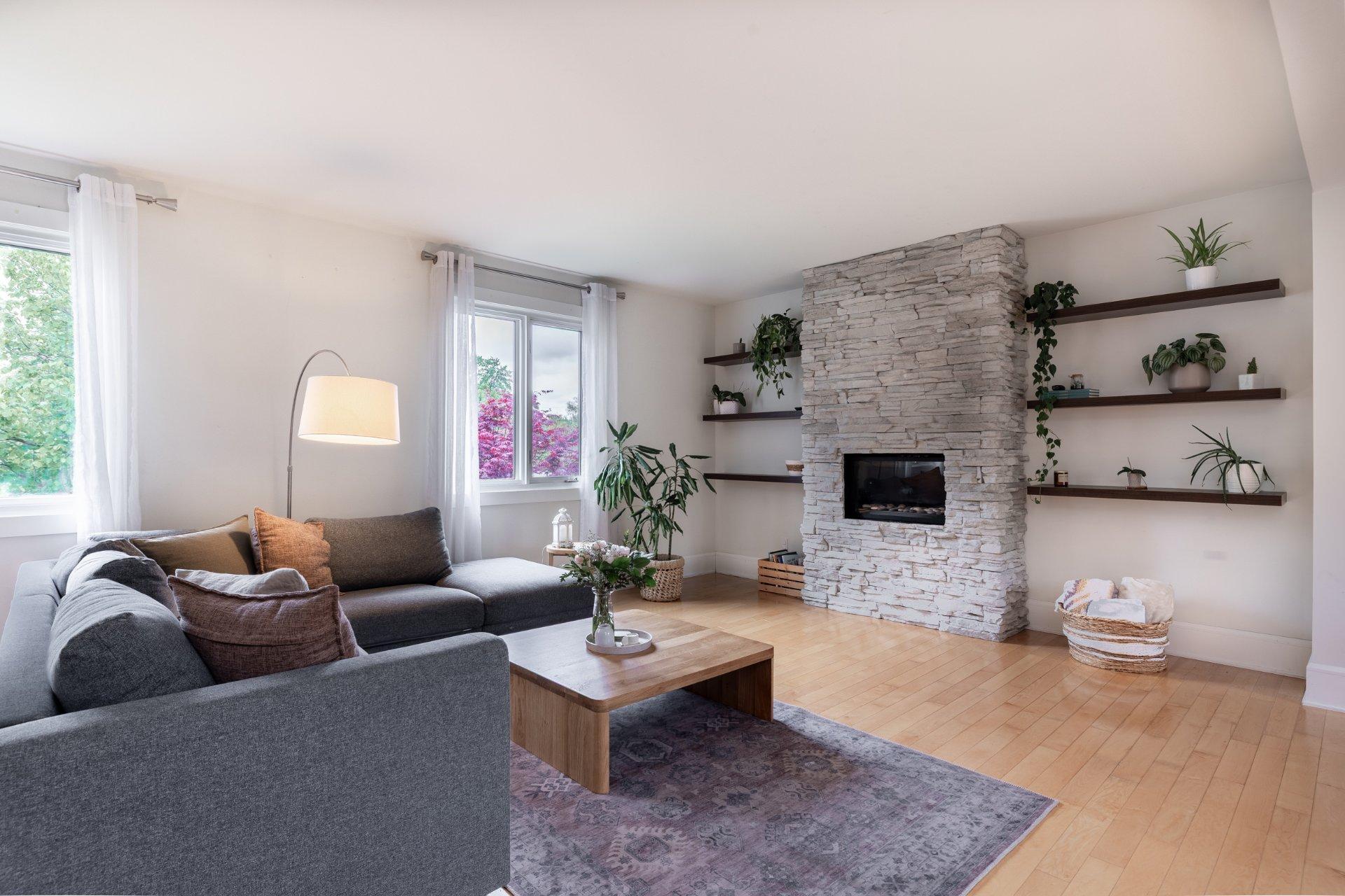 









193


Rue Boulanger

,
Saint-Bruno-de-Montarville,




QC
J3V2C2

