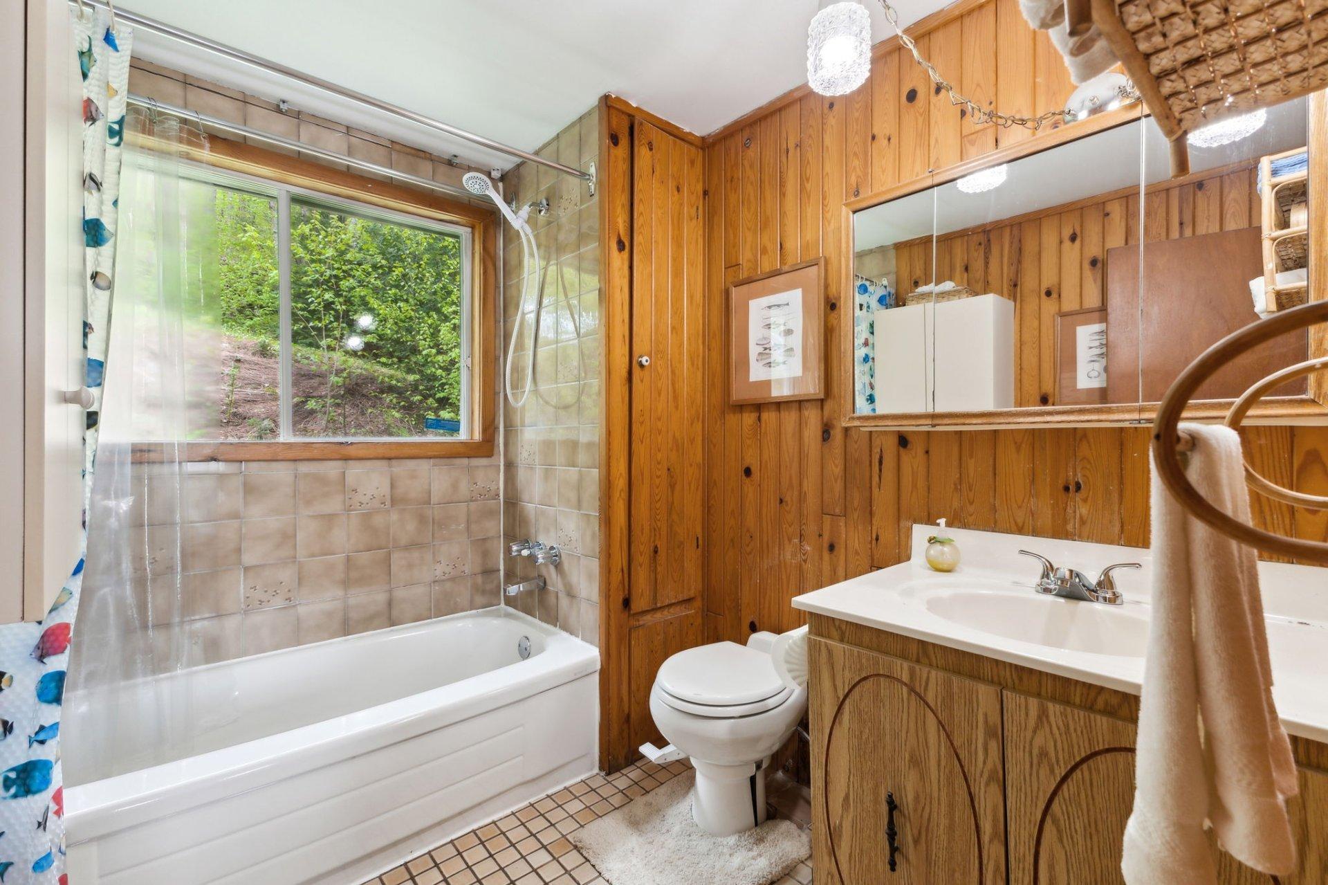 









2397


Ch. Victor-Beauchemin

,
Mont-Blanc,




QC
J0T2G0

