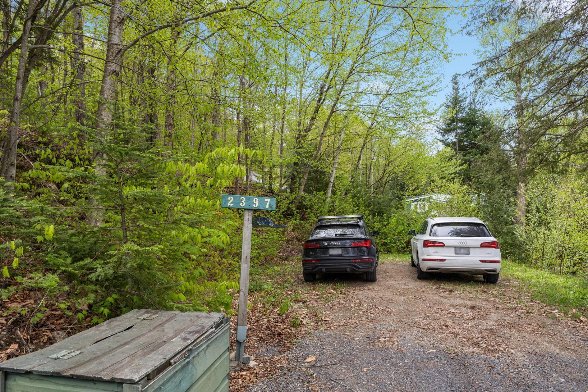 









2397


Ch. Victor-Beauchemin

,
Mont-Blanc,




QC
J0T2G0

