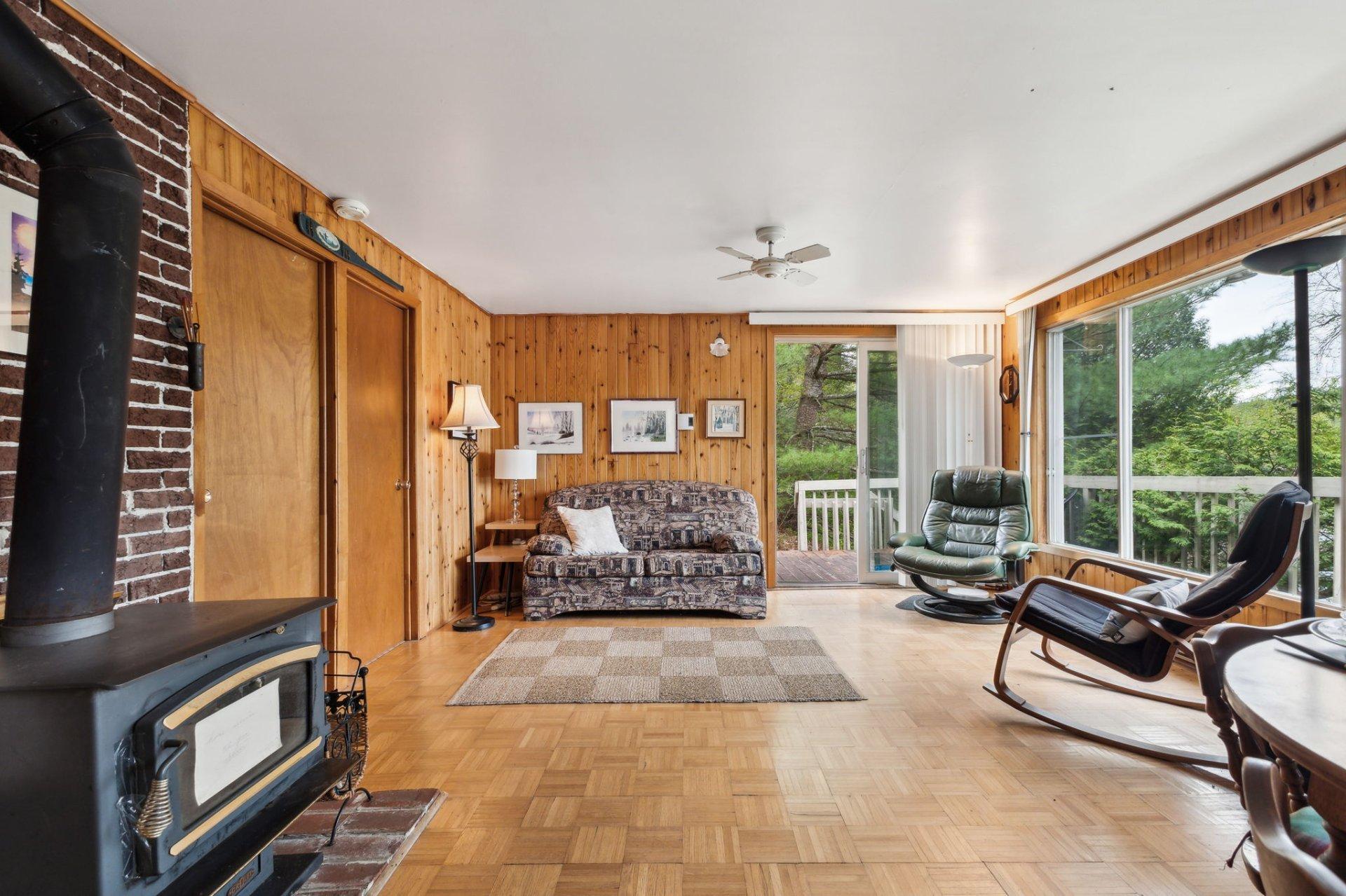 









2397


Ch. Victor-Beauchemin

,
Mont-Blanc,




QC
J0T2G0


