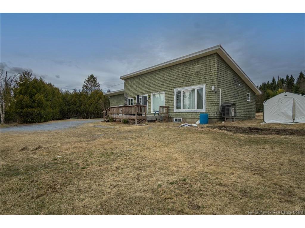 









23


Minnie

RD,
Pennfield,




NB
E5H 2B1

