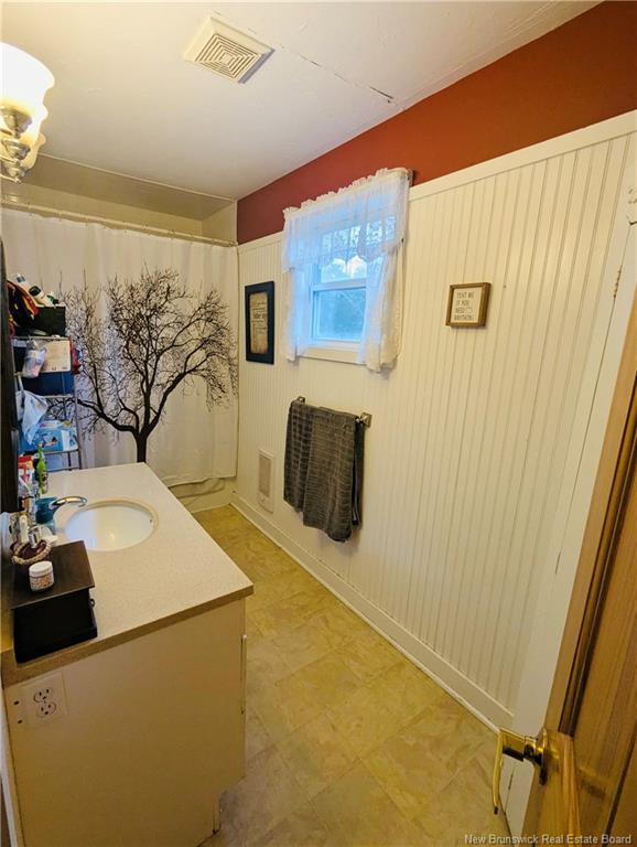 









23


Minnie

RD,
Pennfield,




NB
E5H 2B1

