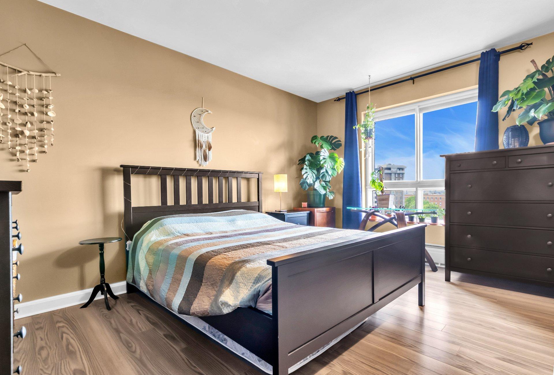 









6


Av. Argyle

, 804,
Saint-Lambert,




QC
J4P2H5

