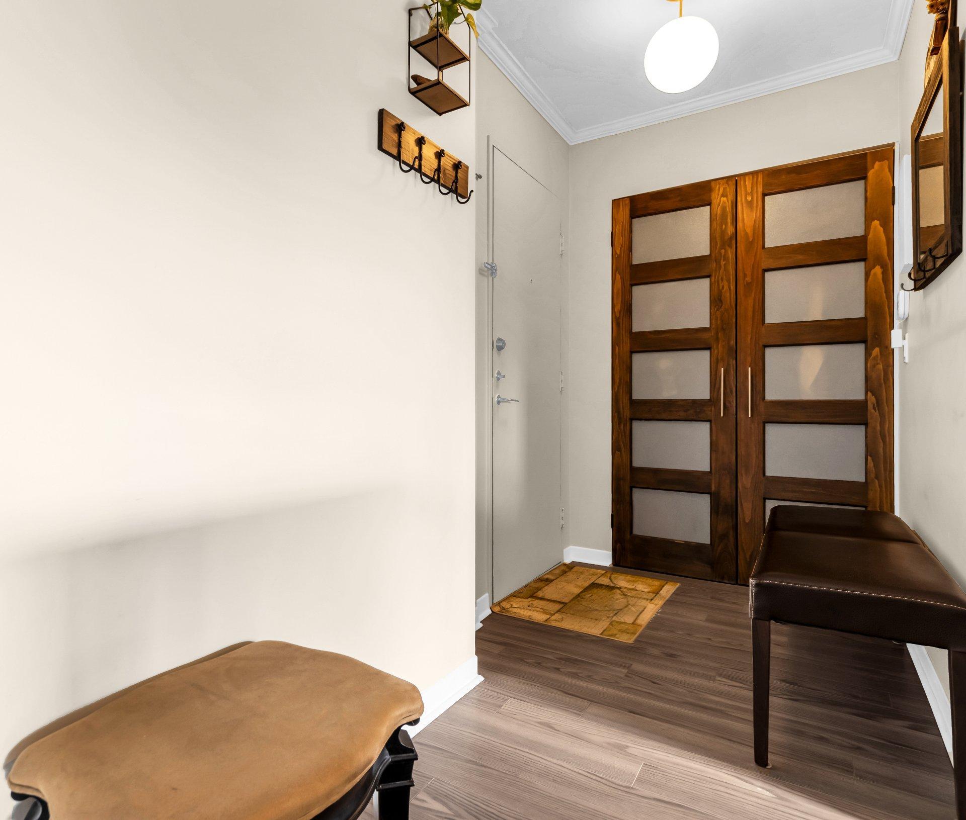 









6


Av. Argyle

, 804,
Saint-Lambert,




QC
J4P2H5

