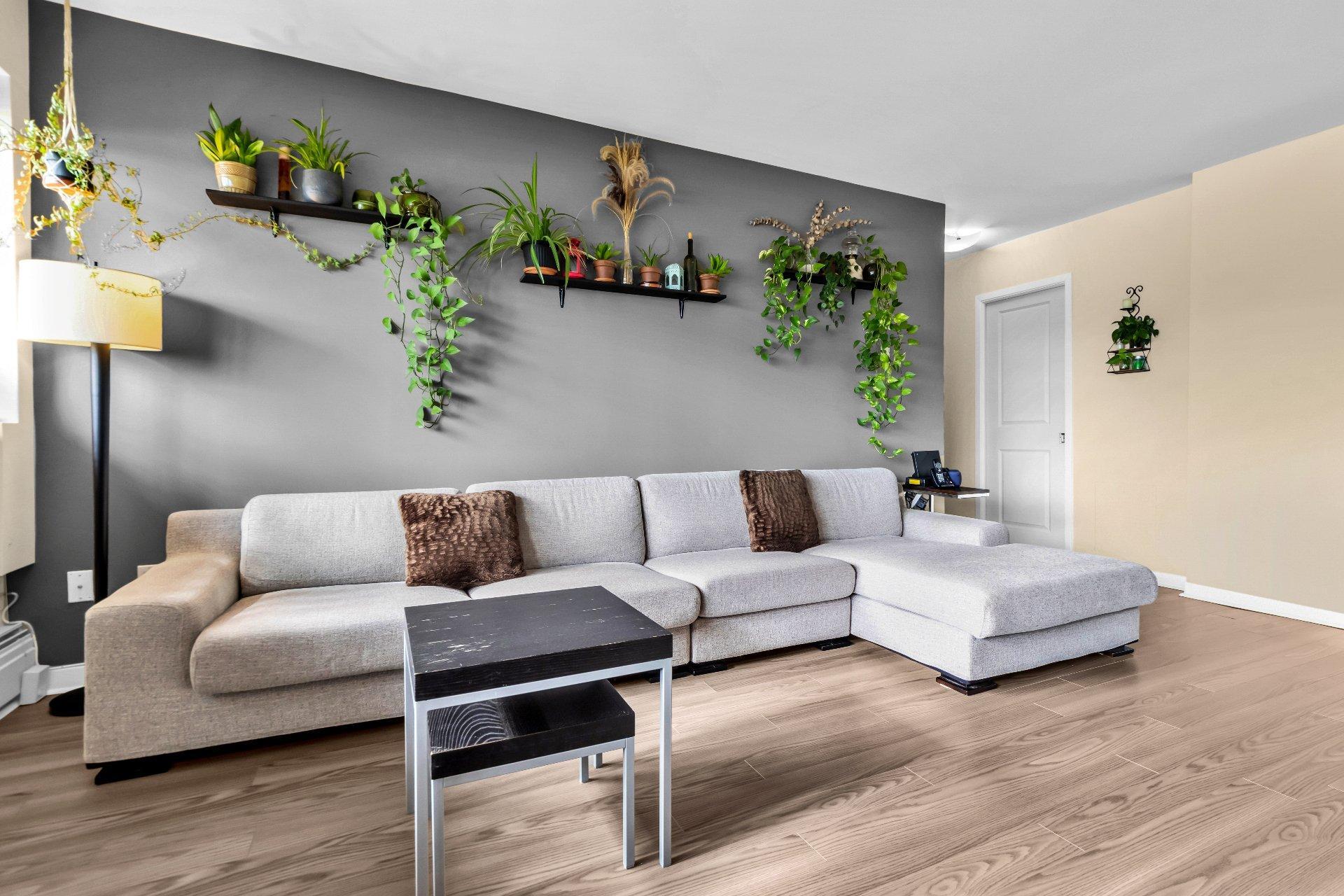 









6


Av. Argyle

, 804,
Saint-Lambert,




QC
J4P2H5

