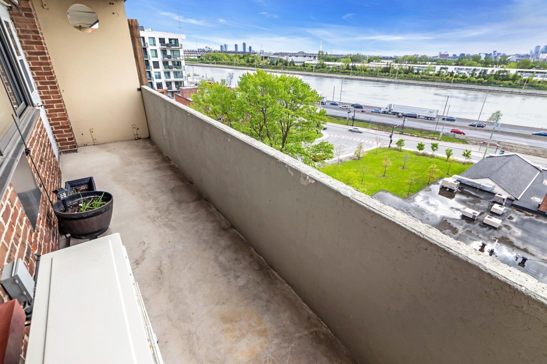 









6


Av. Argyle

, 804,
Saint-Lambert,




QC
J4P2H5

