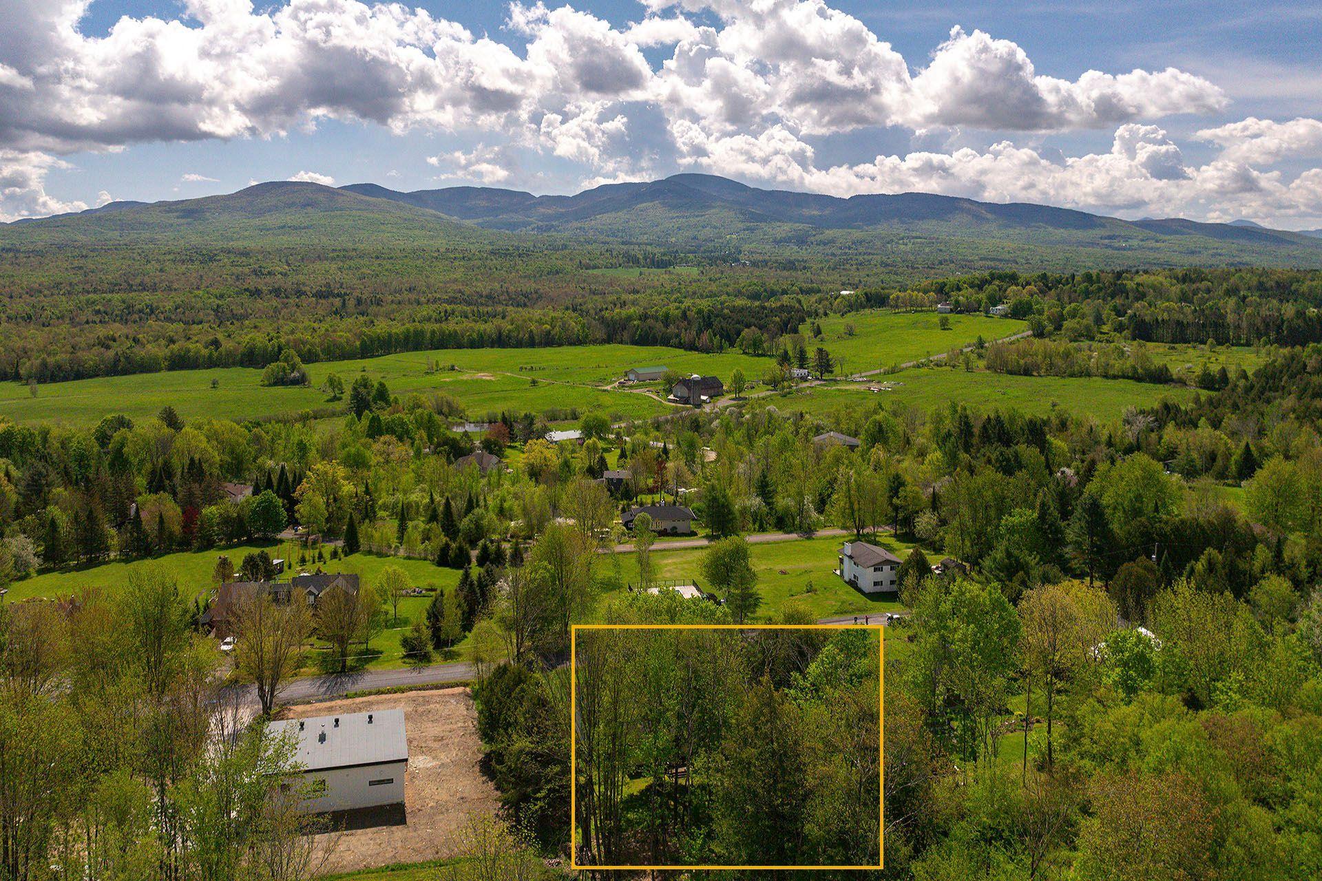 









250


Ch. Harvey

,
Sutton,




QC
J0E2K0

