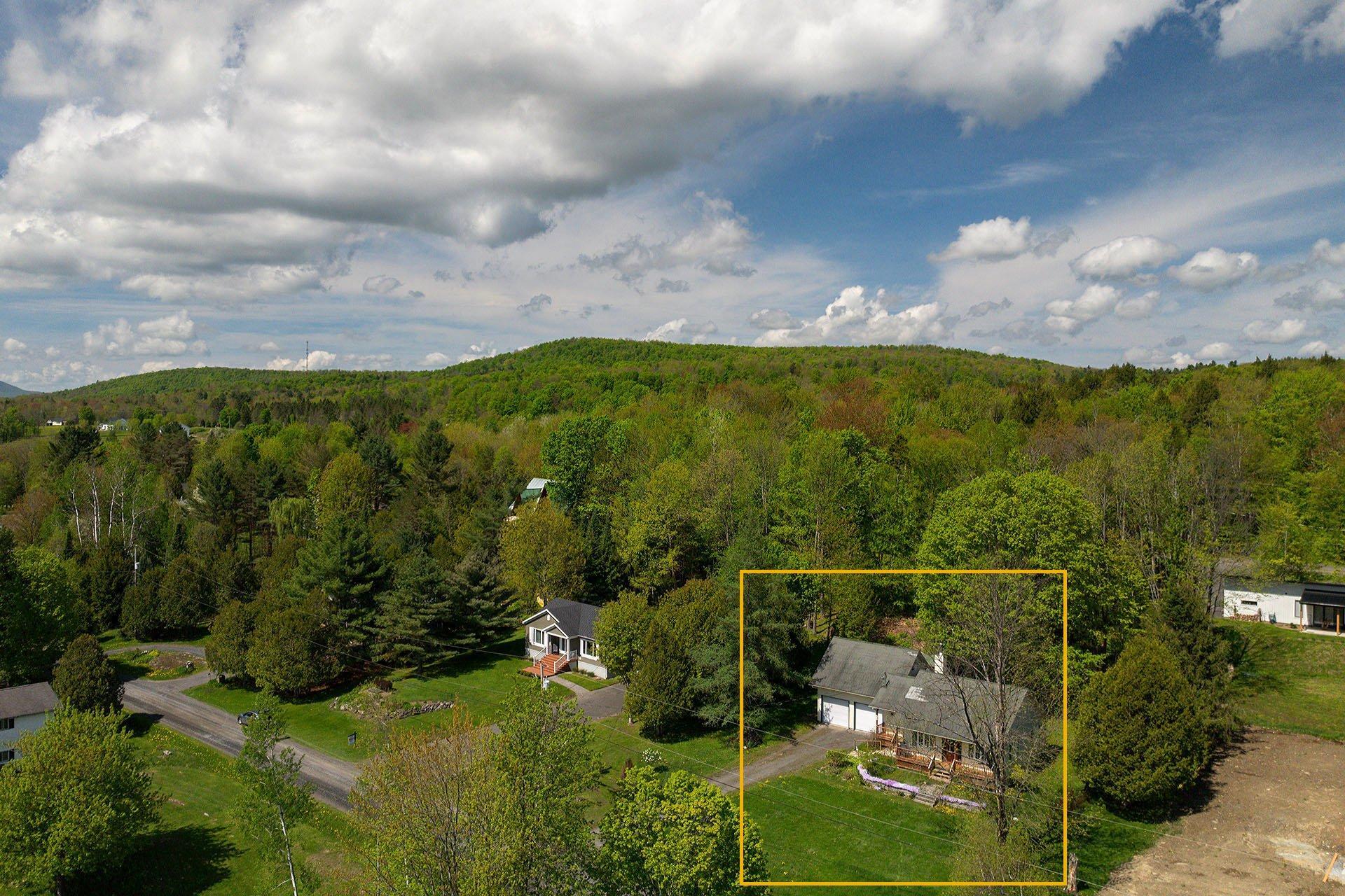 









250


Ch. Harvey

,
Sutton,




QC
J0E2K0


