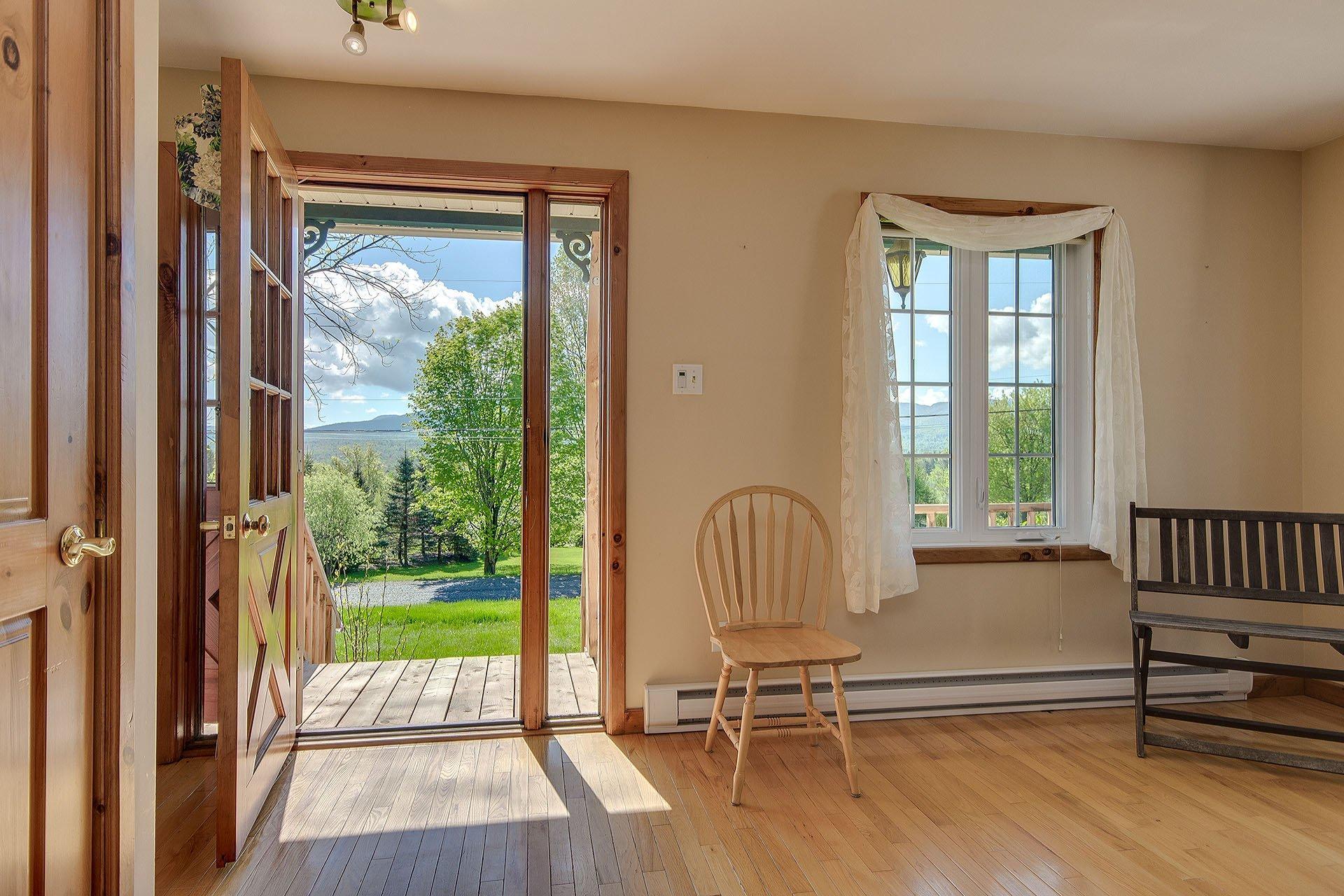 









250


Ch. Harvey

,
Sutton,




QC
J0E2K0

