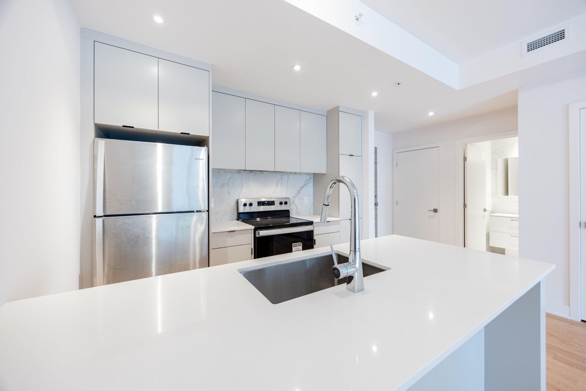 









1400


Rue Ottawa

, 120B,
Montréal (Le Sud-Ouest),




QC
H3J1T9

