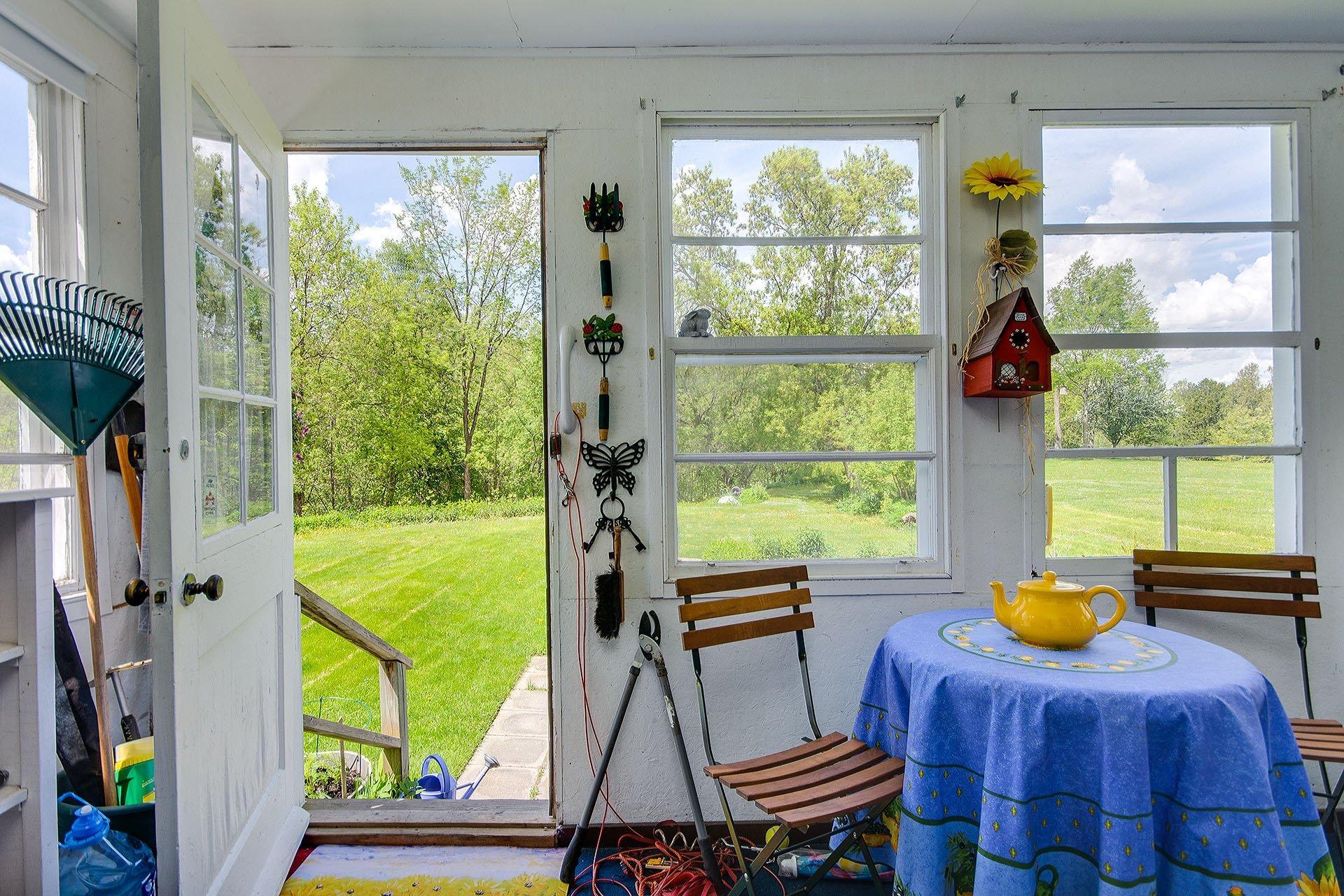 









60


Rue Thibault S.

,
Abercorn,




QC
J0E1B0


