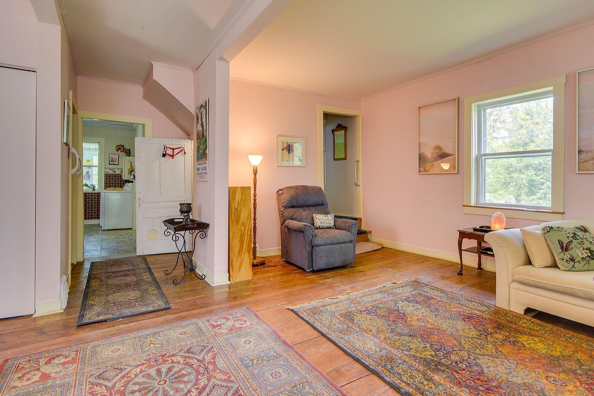 









60


Rue Thibault S.

,
Abercorn,




QC
J0E1B0

