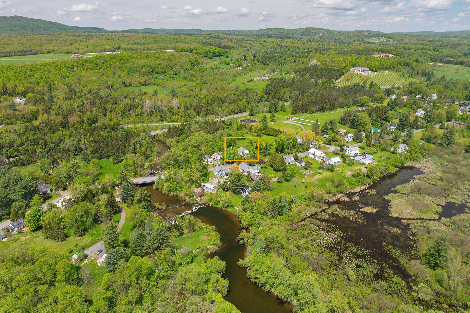 









60


Rue Thibault S.

,
Abercorn,




QC
J0E1B0

