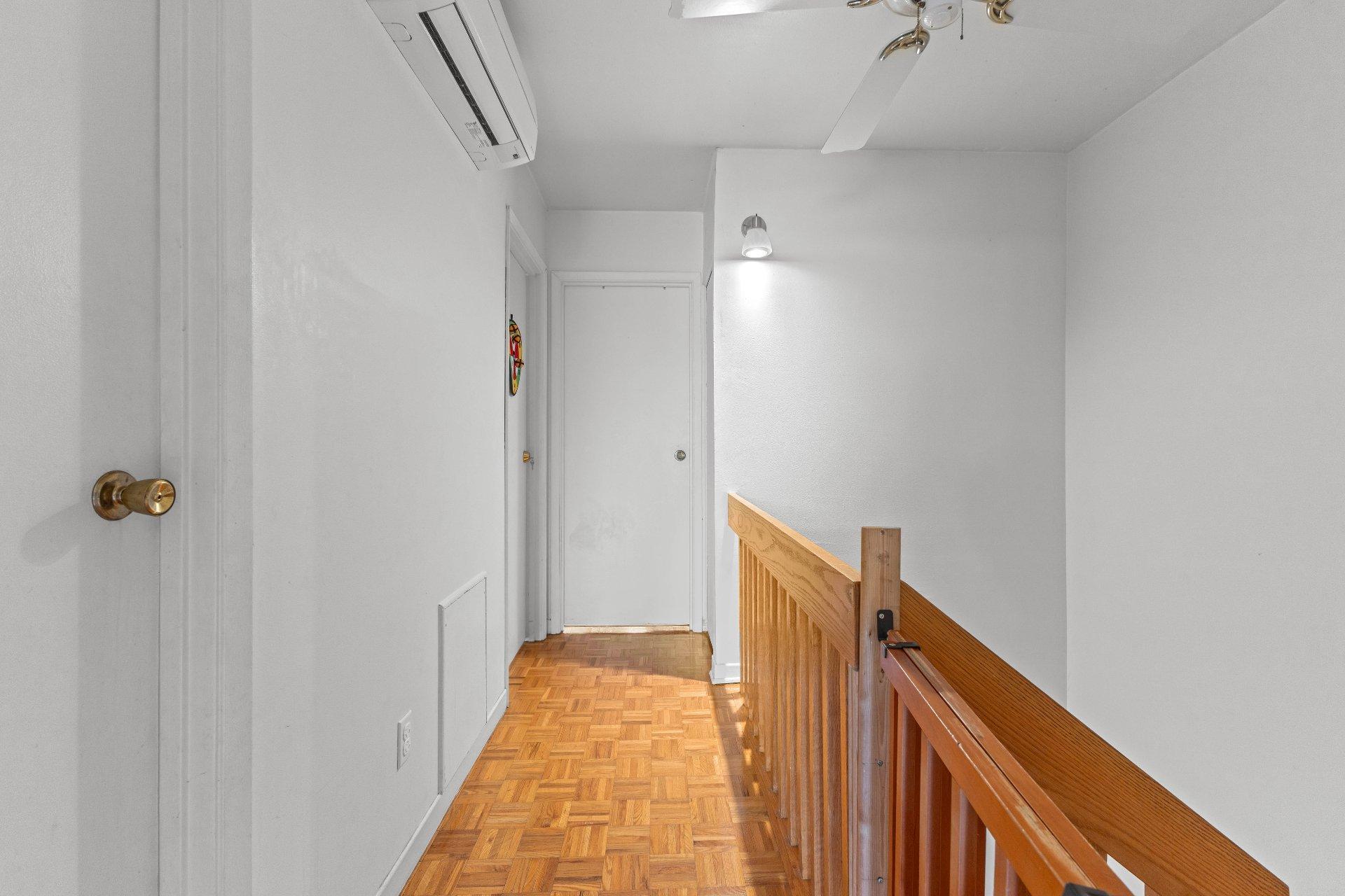 









953Z


Place Soulanges

,
Brossard,




QC
J4X1L8

