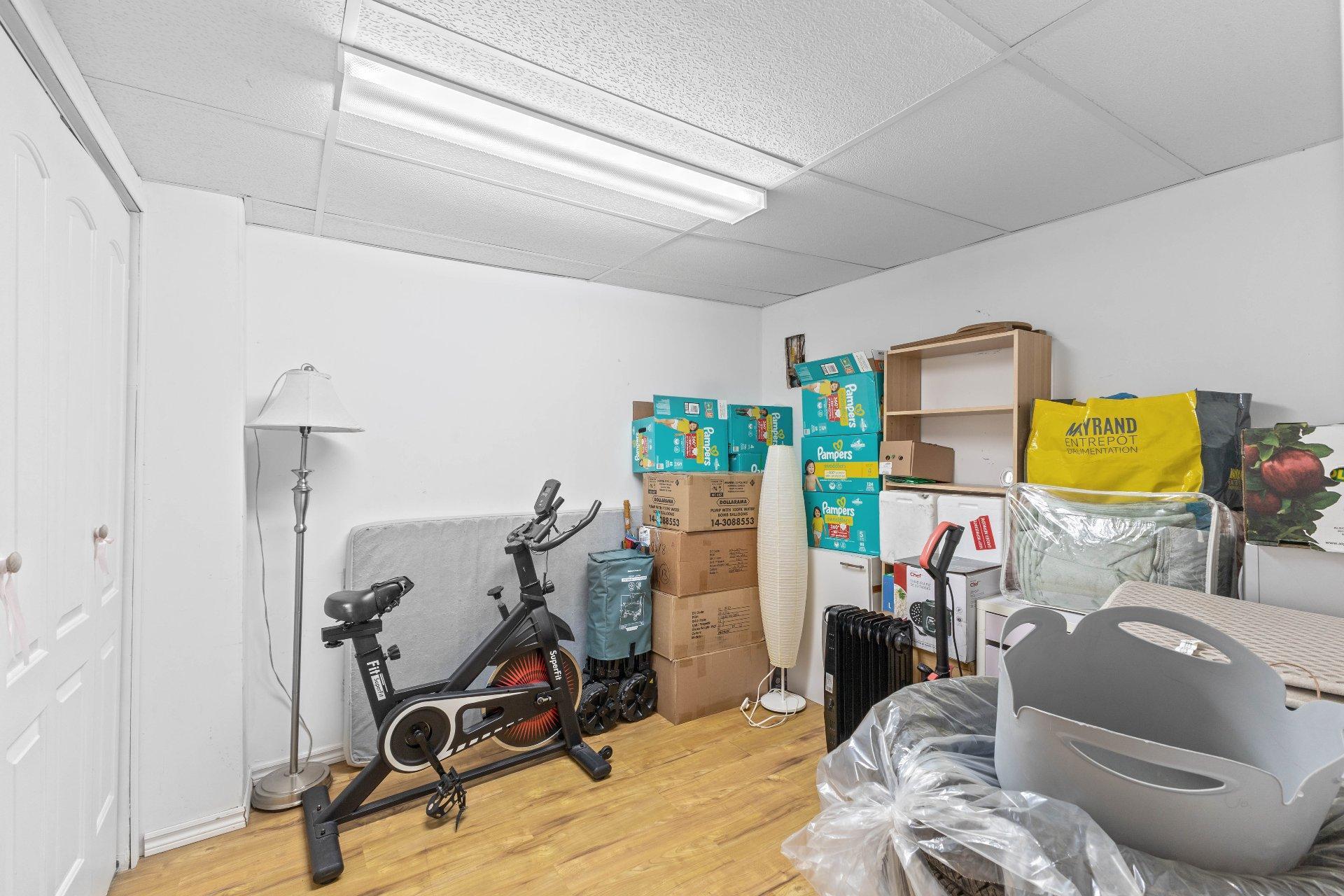 









953Z


Place Soulanges

,
Brossard,




QC
J4X1L8

