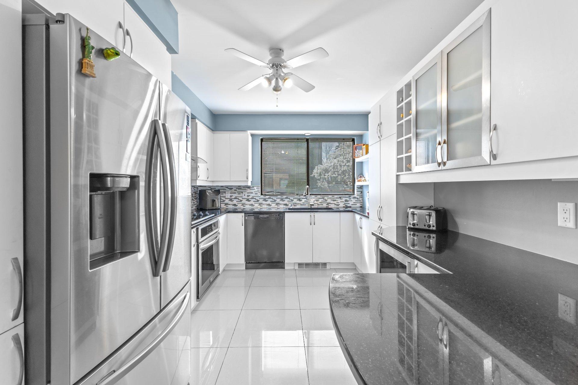 









953Z


Place Soulanges

,
Brossard,




QC
J4X1L8

