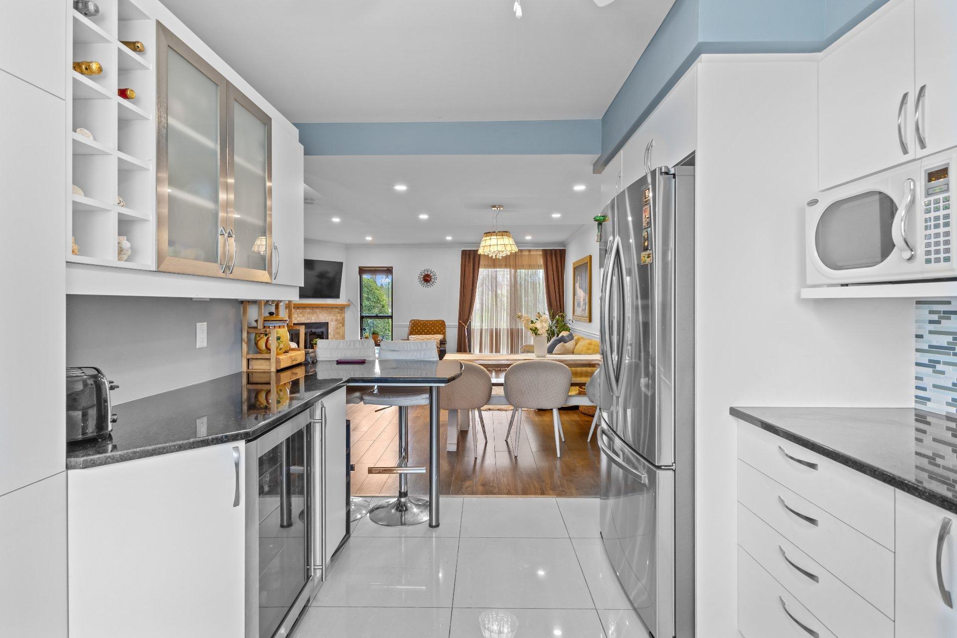 









953Z


Place Soulanges

,
Brossard,




QC
J4X1L8

