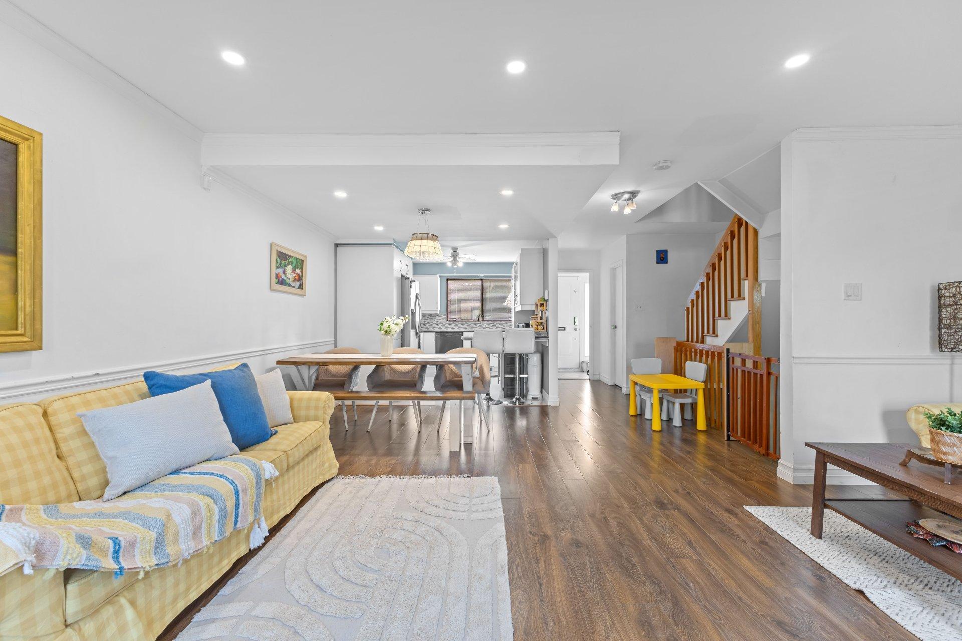 









953Z


Place Soulanges

,
Brossard,




QC
J4X1L8


