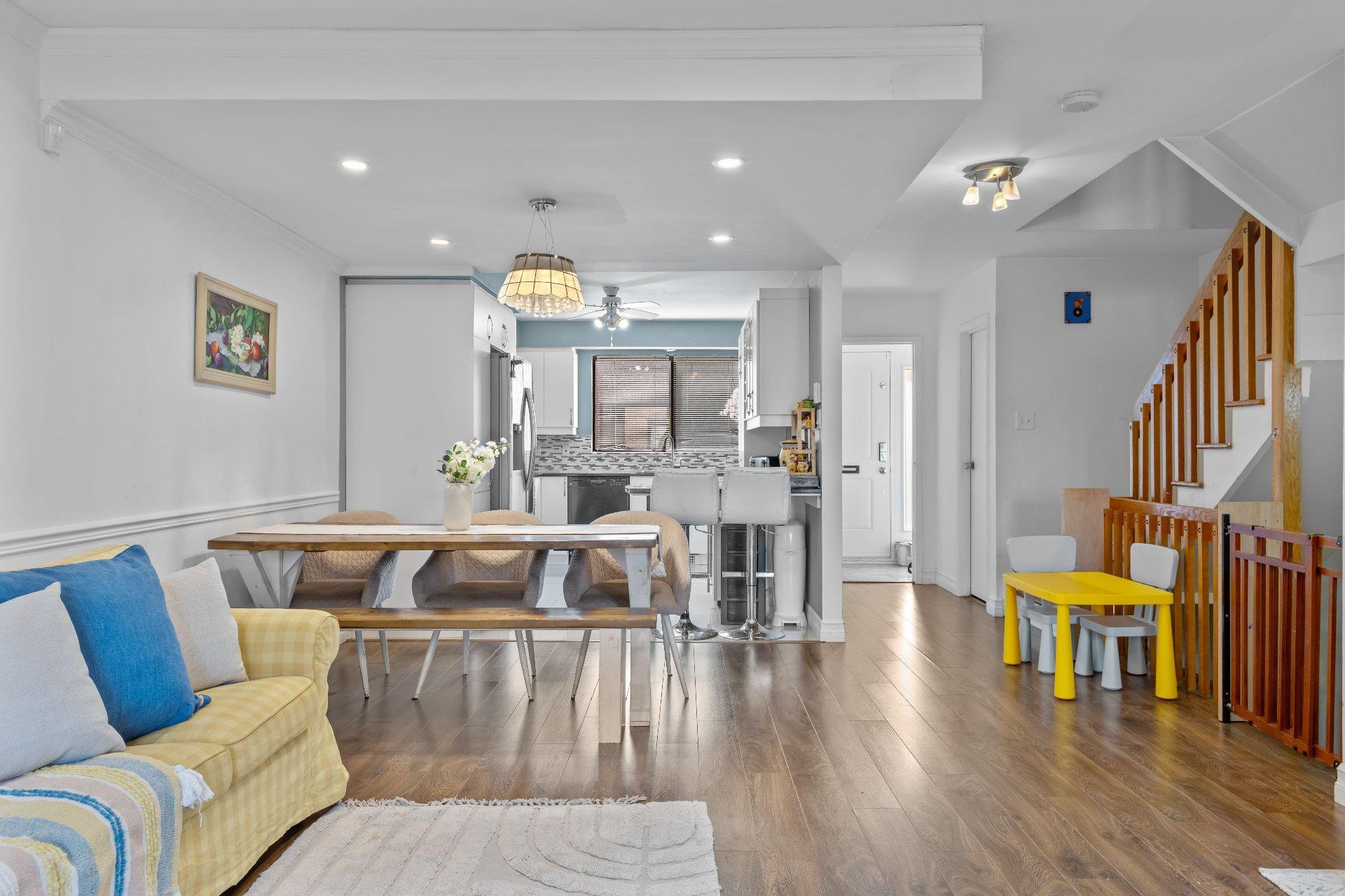 









953Z


Place Soulanges

,
Brossard,




QC
J4X1L8

